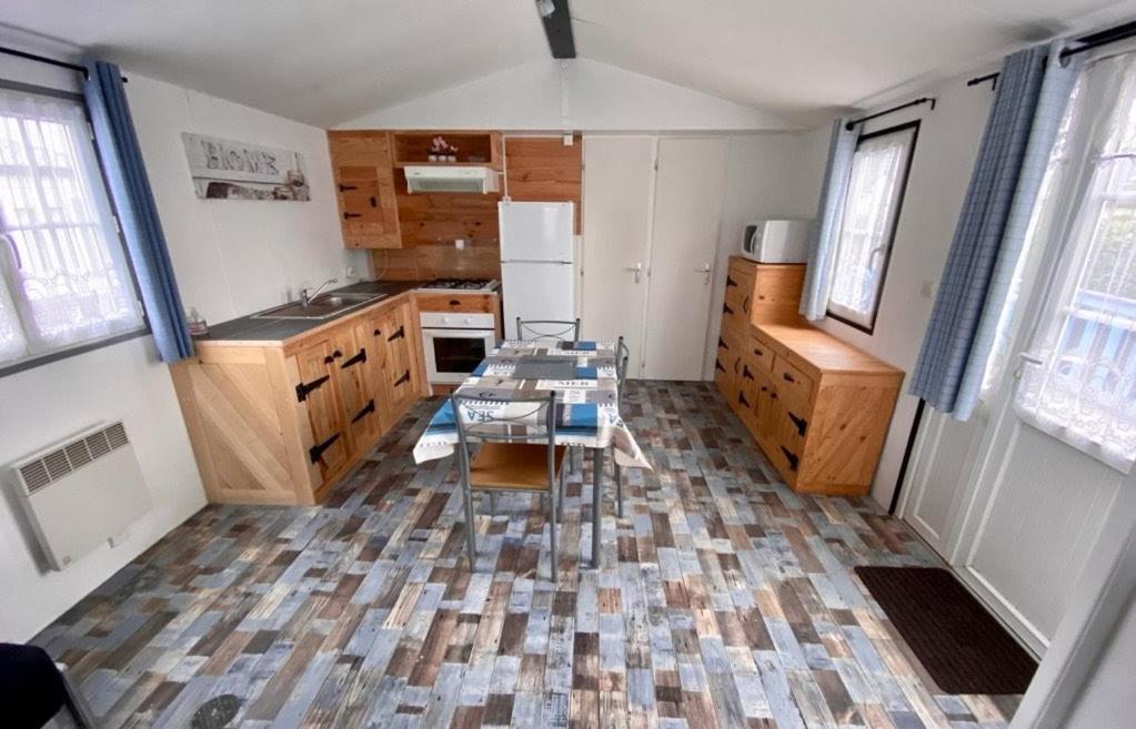 Mobilhome Emplacement 21 Biville-sur-Mer Buitenkant foto